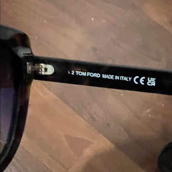 Tom Ford Brown Tortoise Sunglasses - Picture 5 of 6